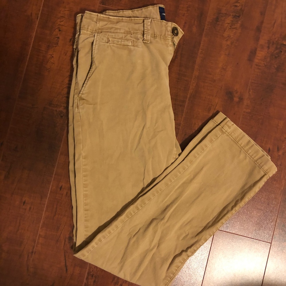 American Eagle skinny jeans in tan